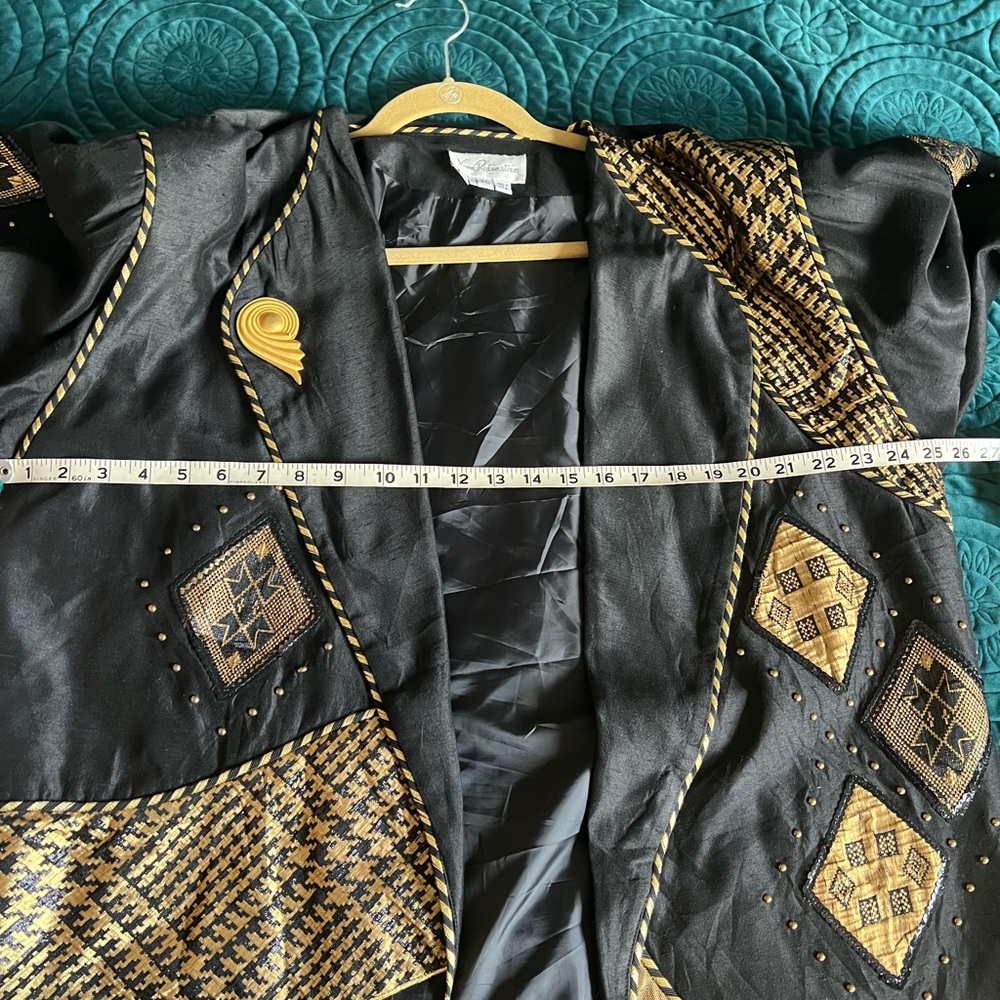 Vintage embroidered jacket. - Picture 6 of 7